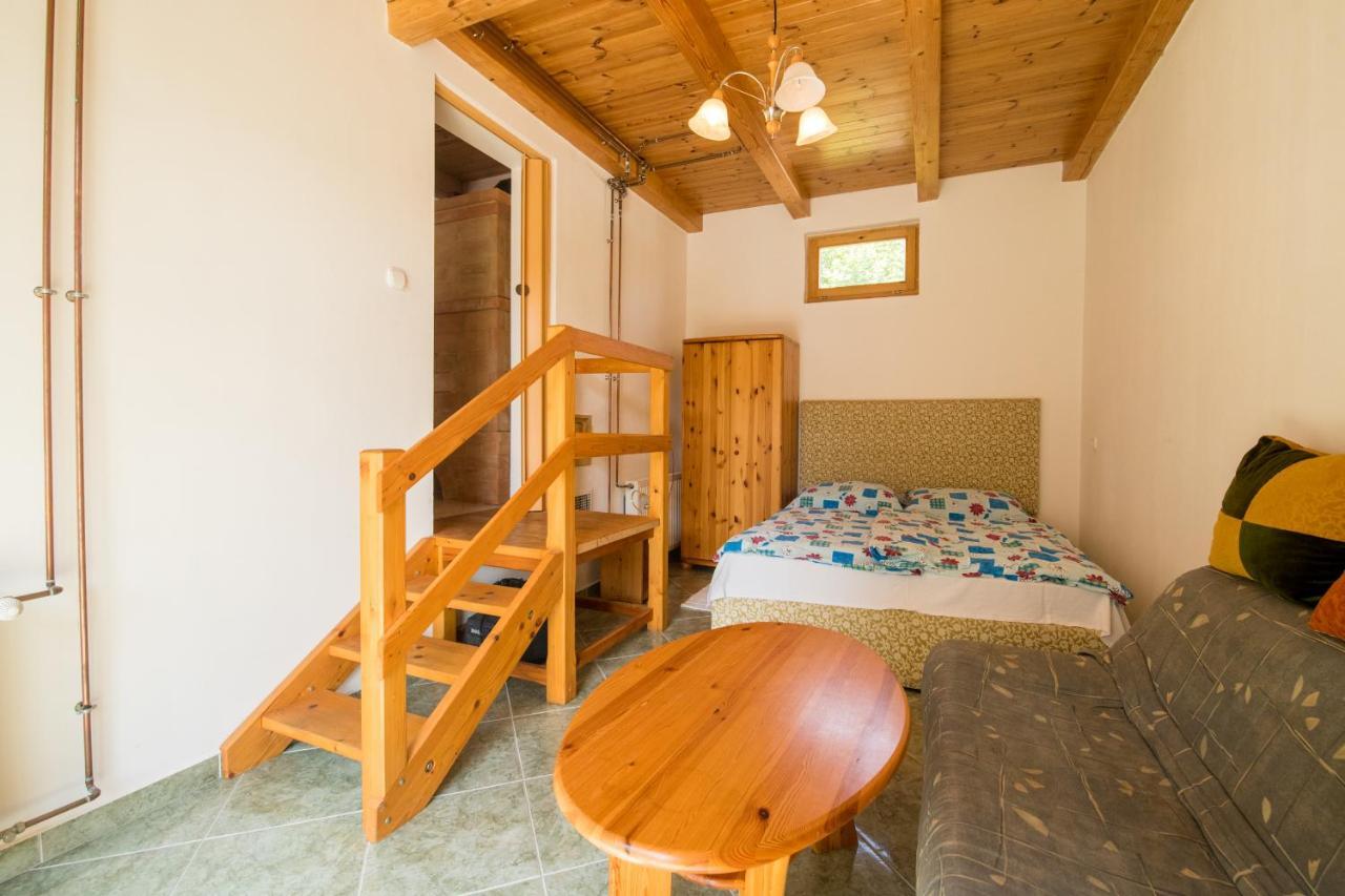 Apartamento Ancsa Vendégház Visegrád Exterior foto